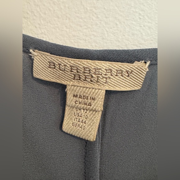 Burberry Britt Silk Nightgown and Robe set - Picture 5 of 11